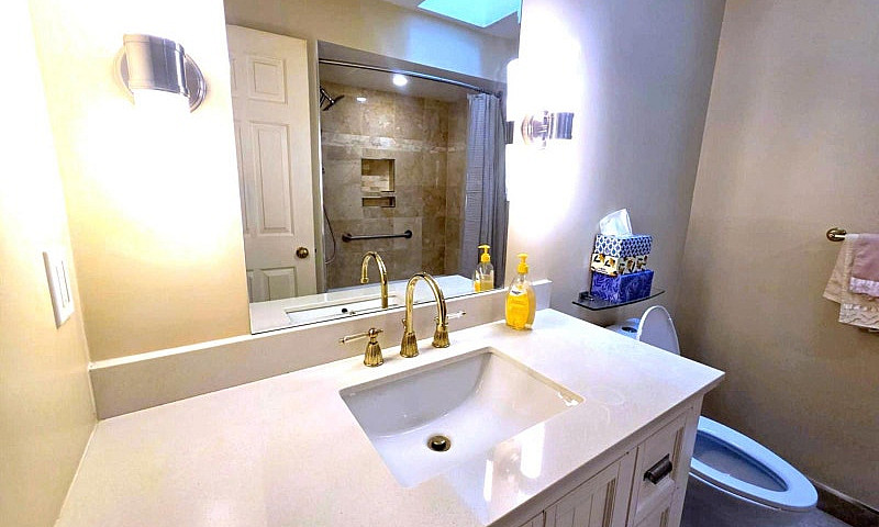 3452 Clearbrook Road...