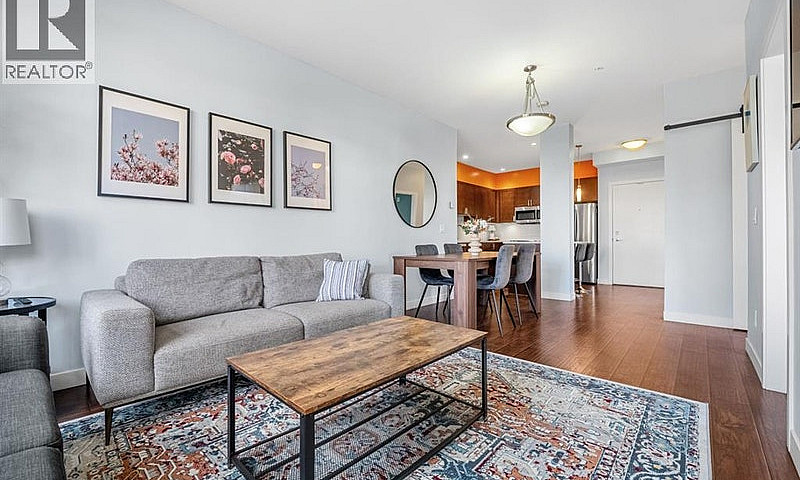 204, 22 Auburn Bay L...
