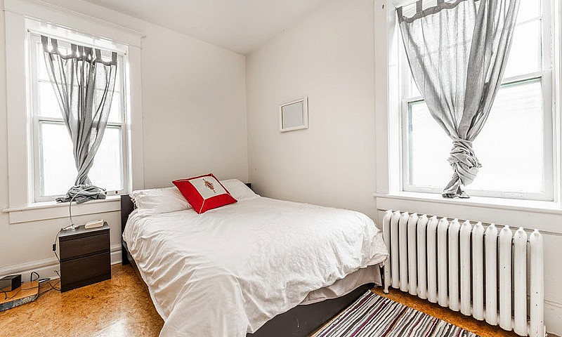 705 Westminster Ave-...