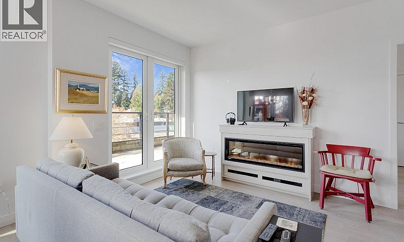 206 3220 Connaught C...
