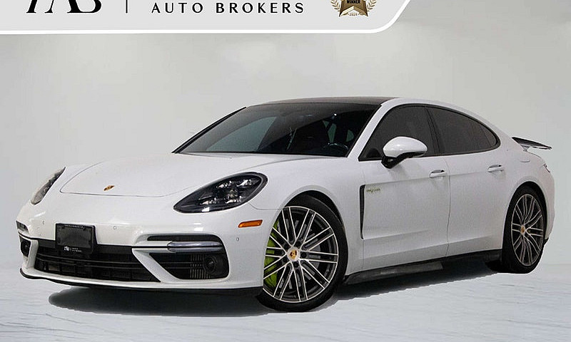 2018 Porsche Panamer...