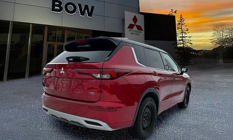 2023 Mitsubishi Outl...