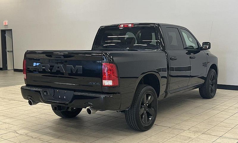 2021 Ram 1500 Classi...