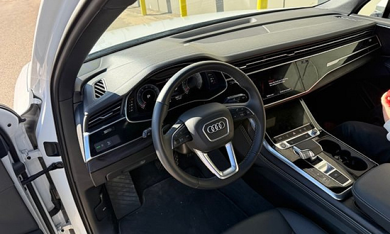 2026 Audi Q7 Progres...