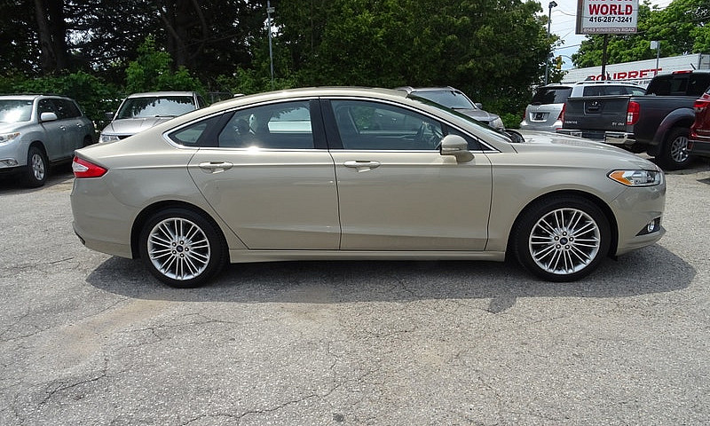 2016 Ford Fusion Se...