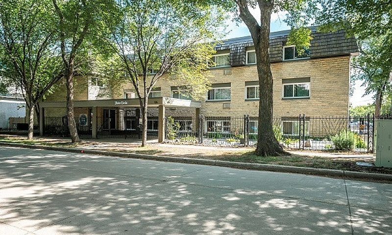 134 River Ave- River...
