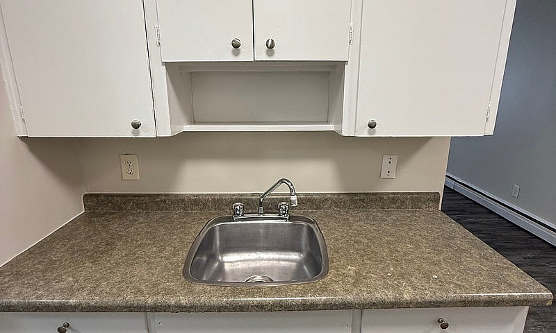 545 Young St - 1 Br ...