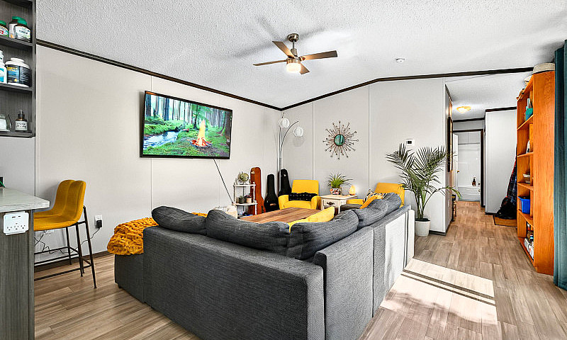 128 Dogwood St Caron...