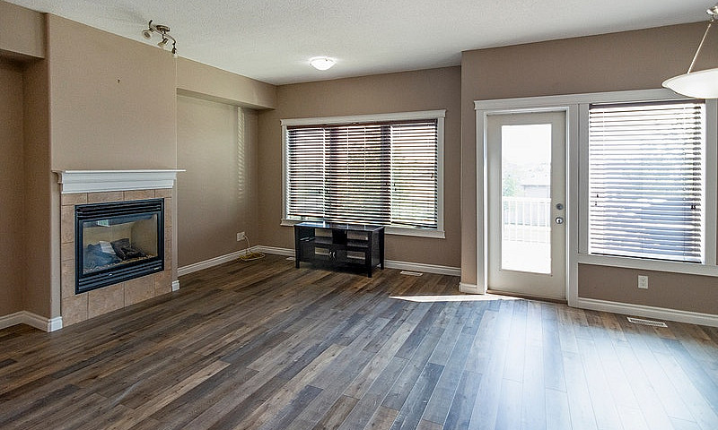 55-313 Millennium Dr...