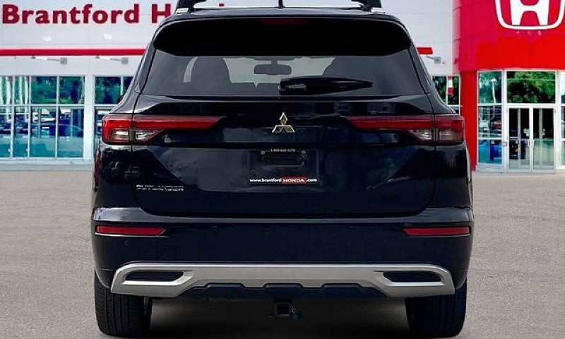2022 Mitsubishi Outl...