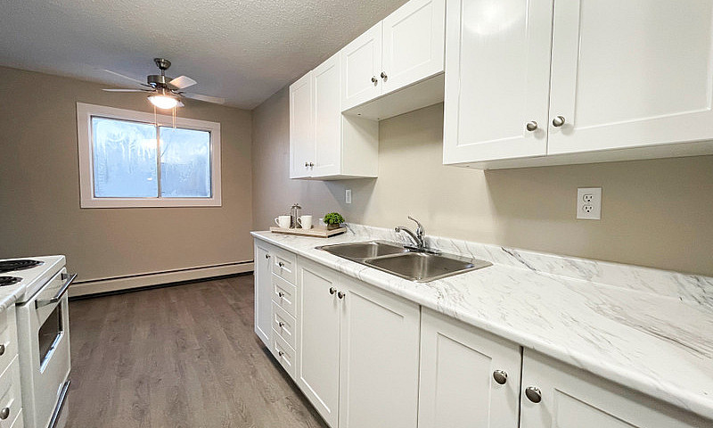 2 Bedroom Yellowston...
