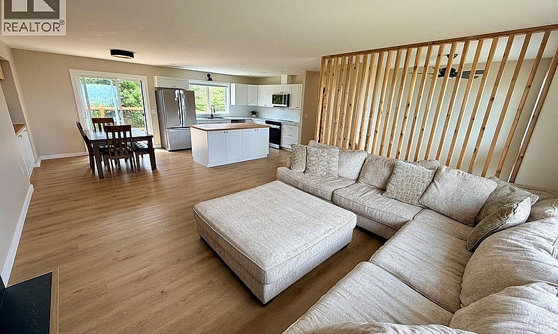 1037 Paradise Valley...