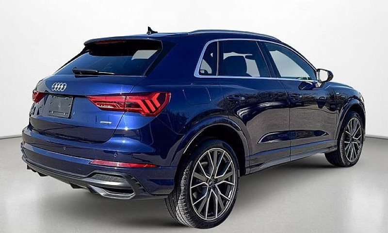 2022 Audi Q3 Technik...