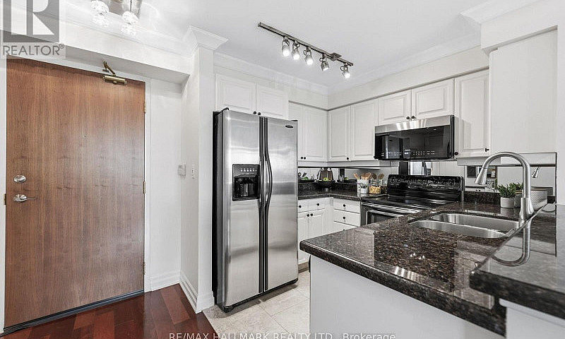 511 - 3840 Bathurst ...