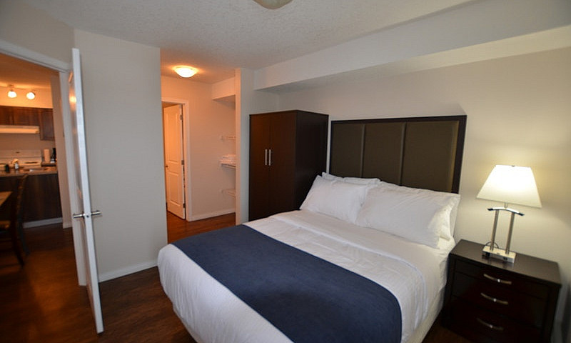 Eaglemont Manor - Be...