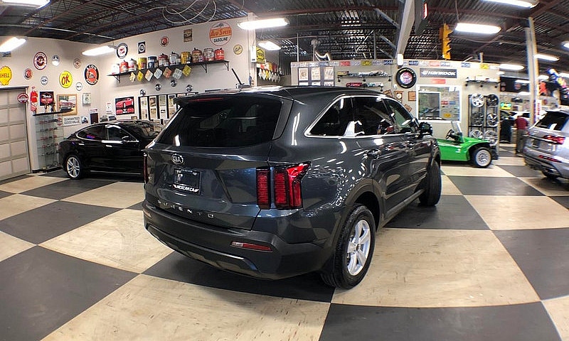 2021 Kia Sorento Lx+...