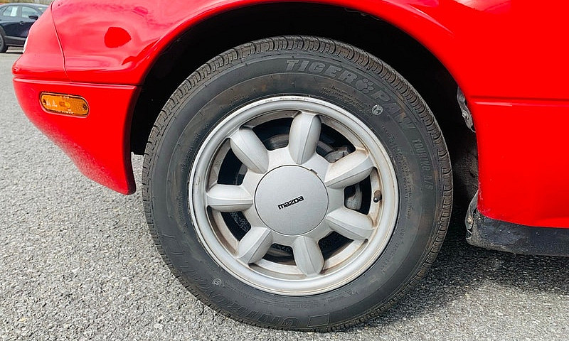 1990 Mazda Miata...