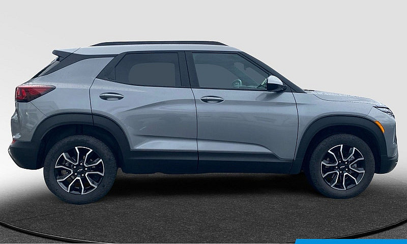 2025 Chevrolet Trail...