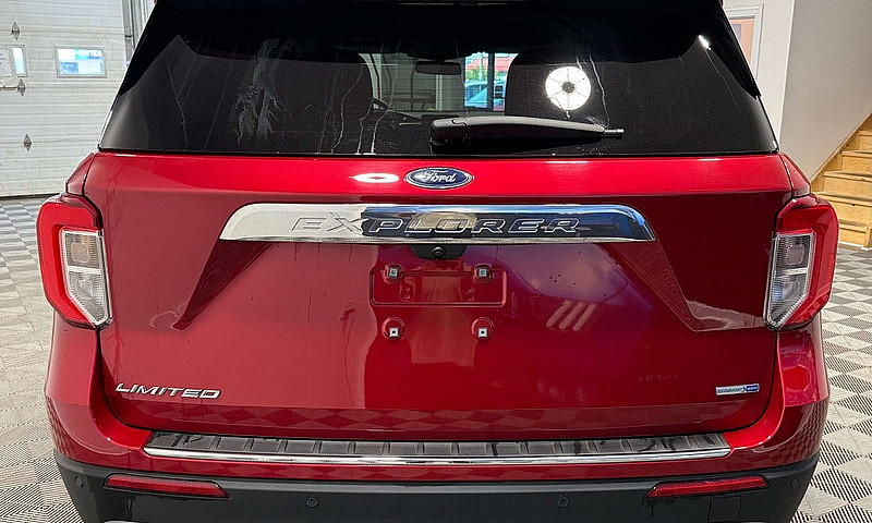 2020 Ford Explorer L...