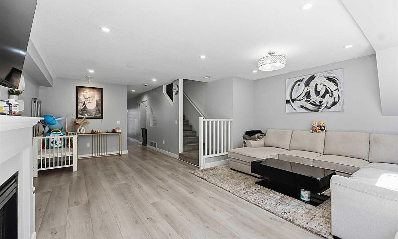 43 12778 66 Avenue S...