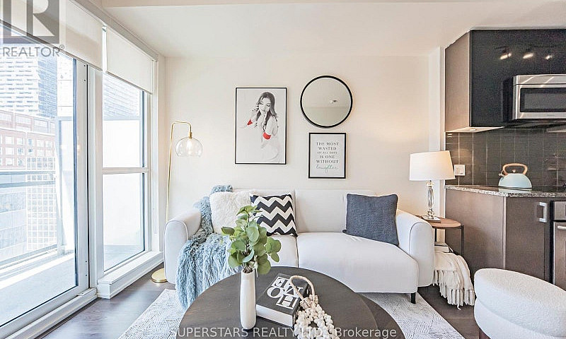 801 - 89 Dunfield Av...