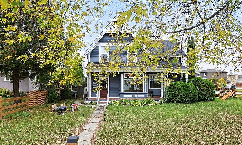 323 Eveline Street S...