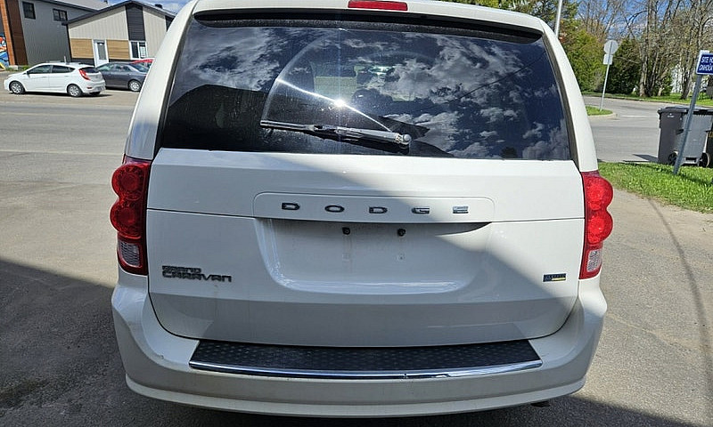 2011 Dodge Grand Car...