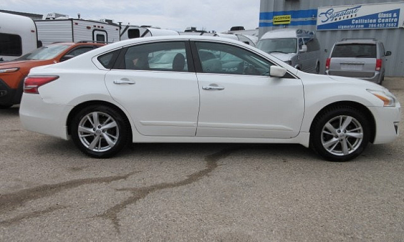 2014 Nissan Altima 2...
