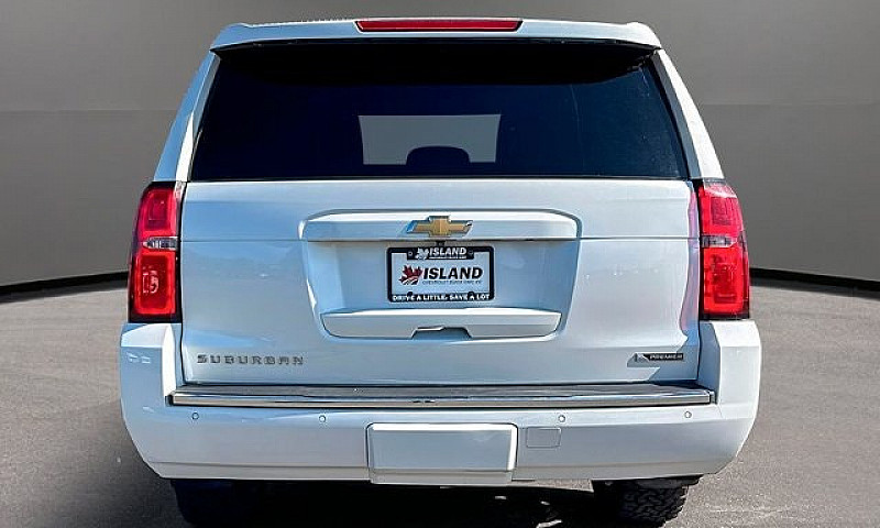 2018 Chevrolet Subur...