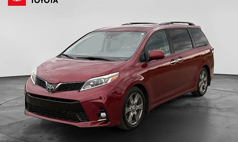 2019 Toyota Sienna S...