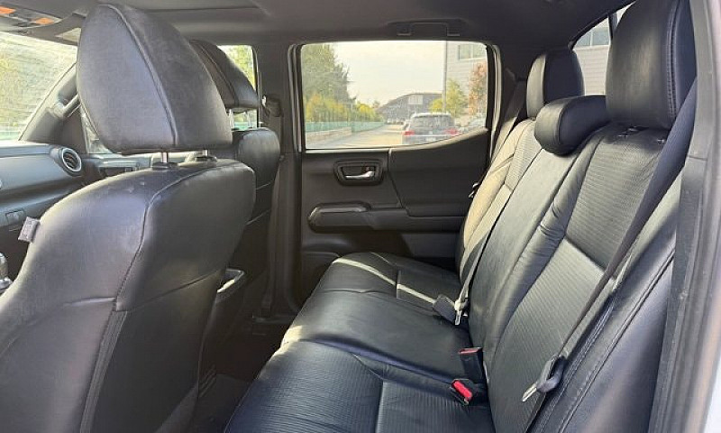 2021 Toyota Tacoma T...