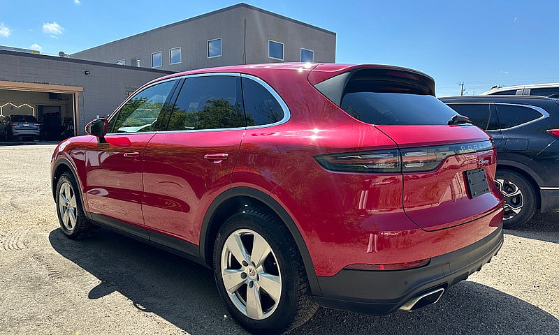 2022 Porsche Cayenne...