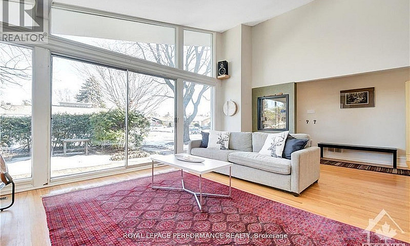 1294 Parkhill Circle...