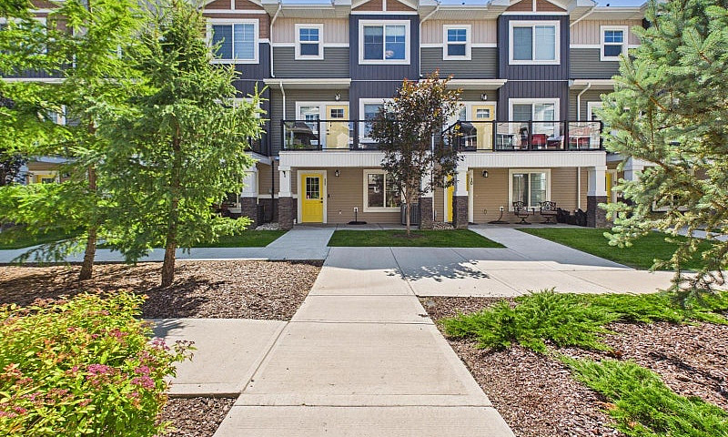 #11 230 Edgemont Rd ...