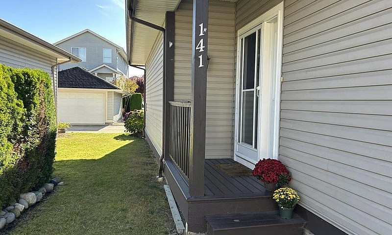 141 33751 7 Avenue M...