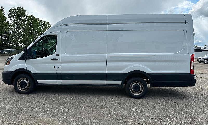 2021 Ford Transit T2...