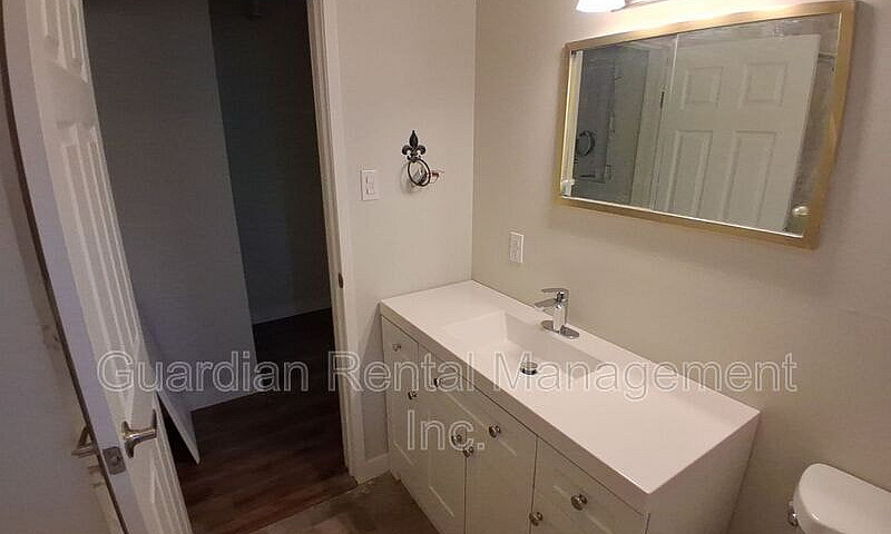 New Reno, 1 Bed, 1 B...