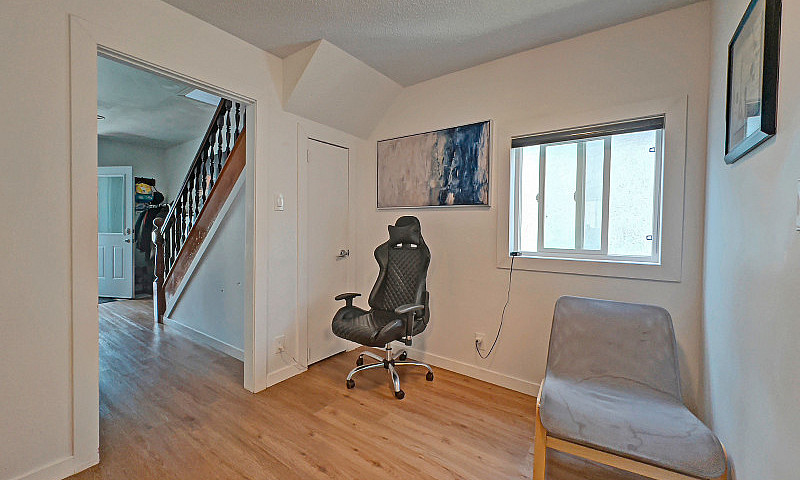 Lovely 4 Bedroom & 2...