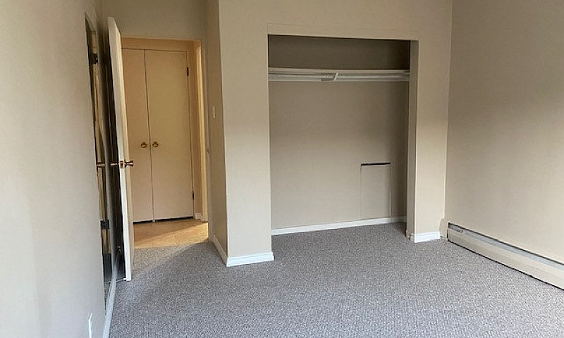 1 Bed 1 Bath Unit In...