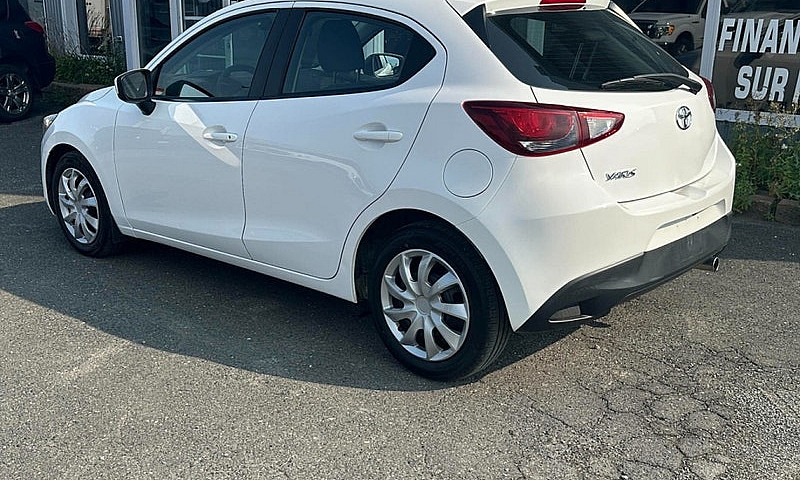 2020 Toyota Yaris Ha...