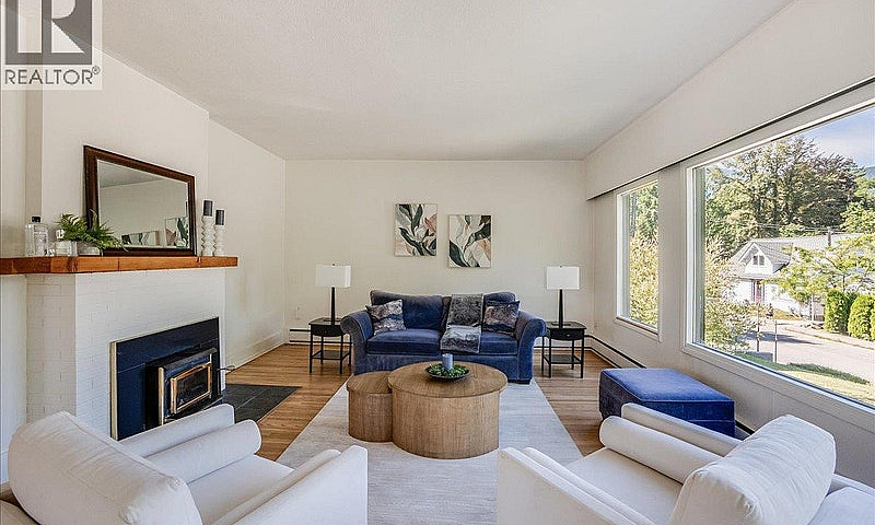 422 Maple Street Nel...