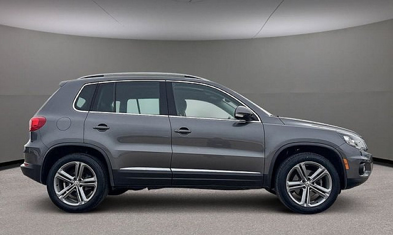 2017 Volkswagen Tigu...