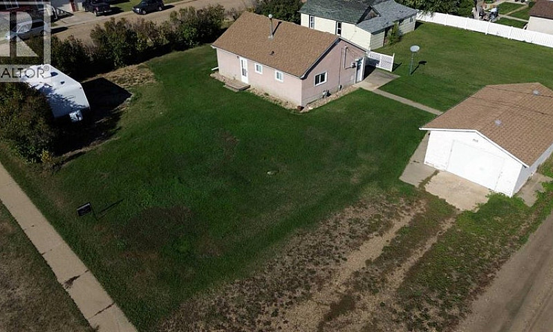 5007 51 Street Hardi...