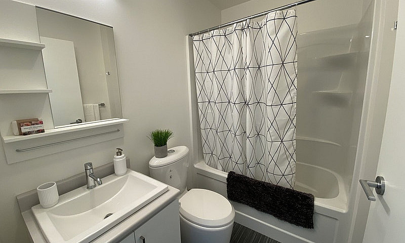 98 Market - 2 Bedroo...