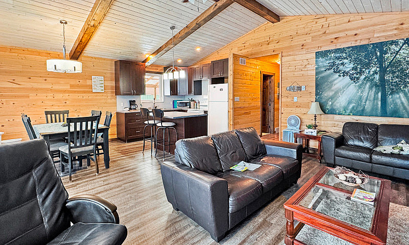 Waterfront Cabin Ret...