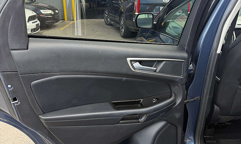 2019 Ford Edge Sel...