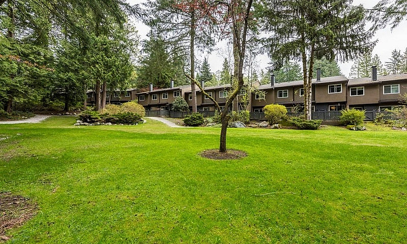 2 Bedroom Townhome F...