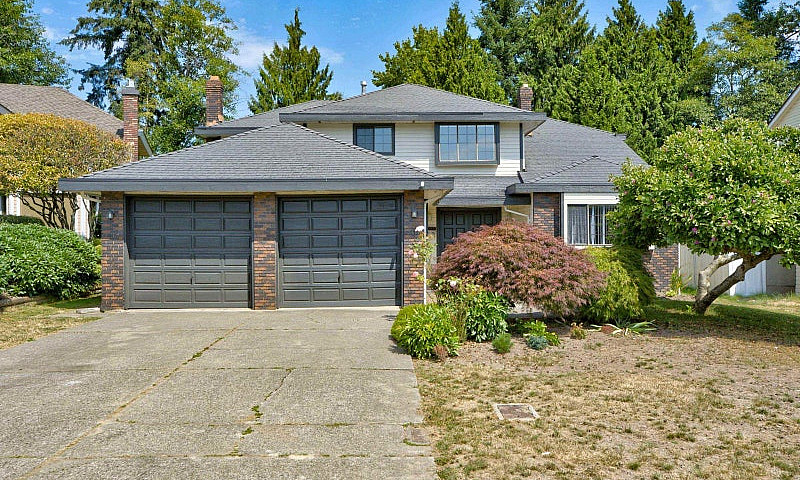 16327 Northglen Clos...