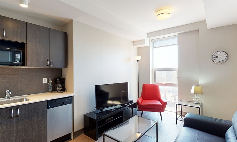 2 Bed 1 Bath In Gold...