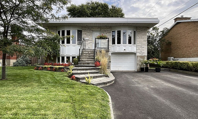 $749,000 - Bungalow ...